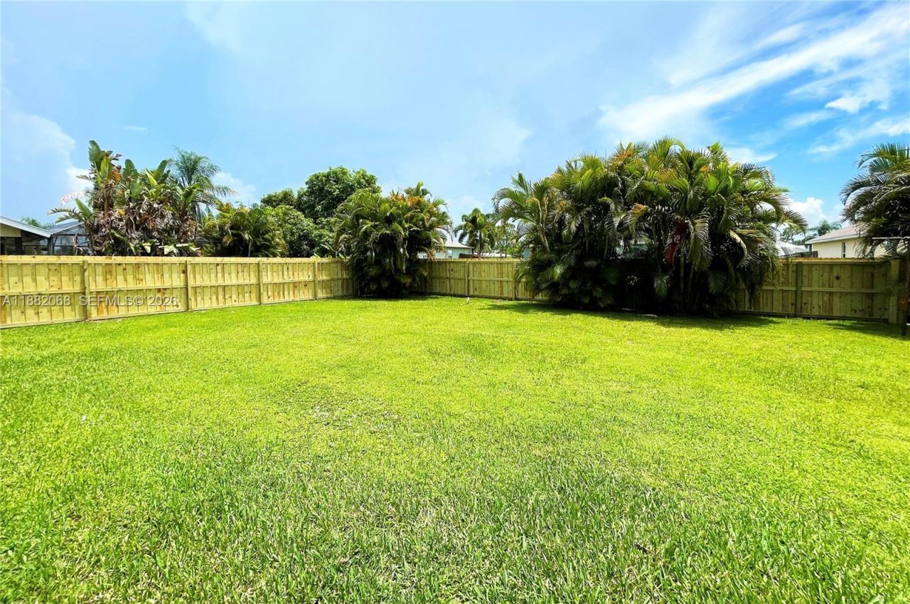 722 SE Thanksgiving Ave, Port Saint Lucie, FL 34984 Photo