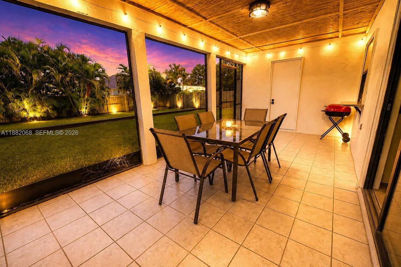 722 SE Thanksgiving Ave, Port Saint Lucie, FL 34984 Photo
