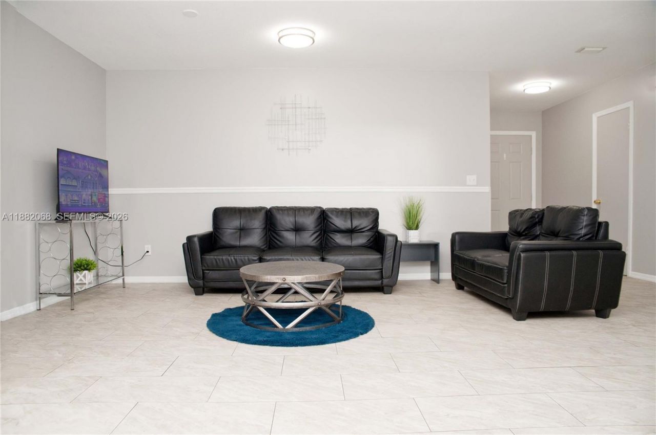722 SE Thanksgiving Ave, Port Saint Lucie, FL 34984 Photo