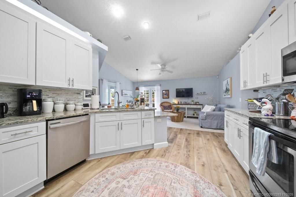 3285 SE Pinto Street, Port Saint Lucie, FL 34984 Photo