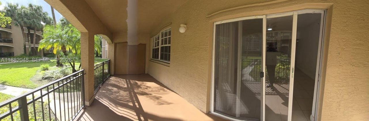 215 SW 117th Ter, Unit 14104, Pembroke Pines, FL 33025 Photo