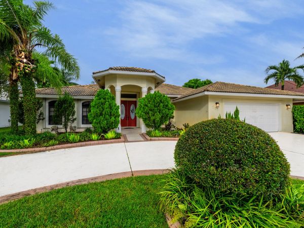 221 Cypress Trace, Royal Palm Beach, FL 33411