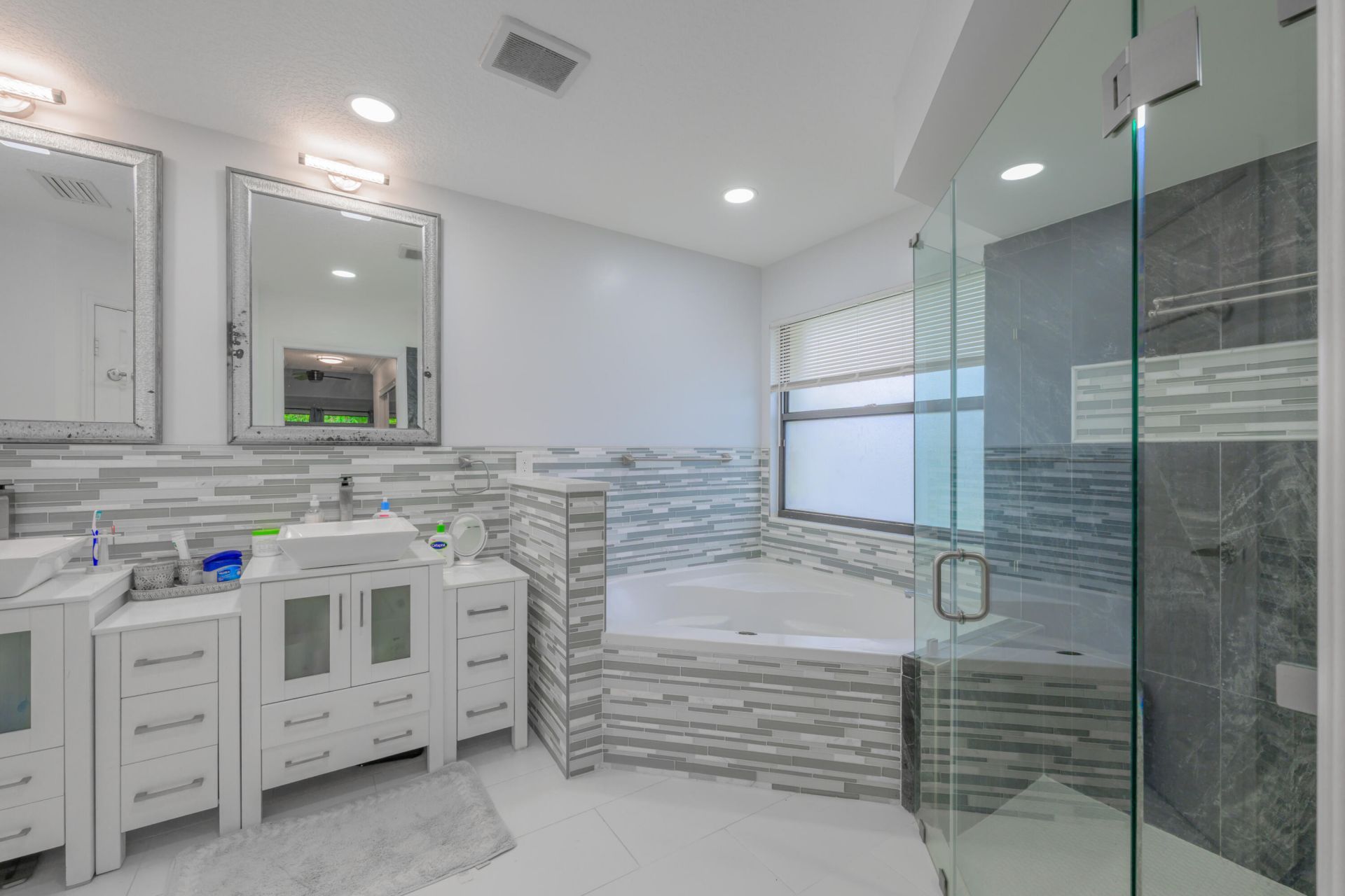 221 Cypress Trace, Royal Palm Beach, FL 33411 Photo