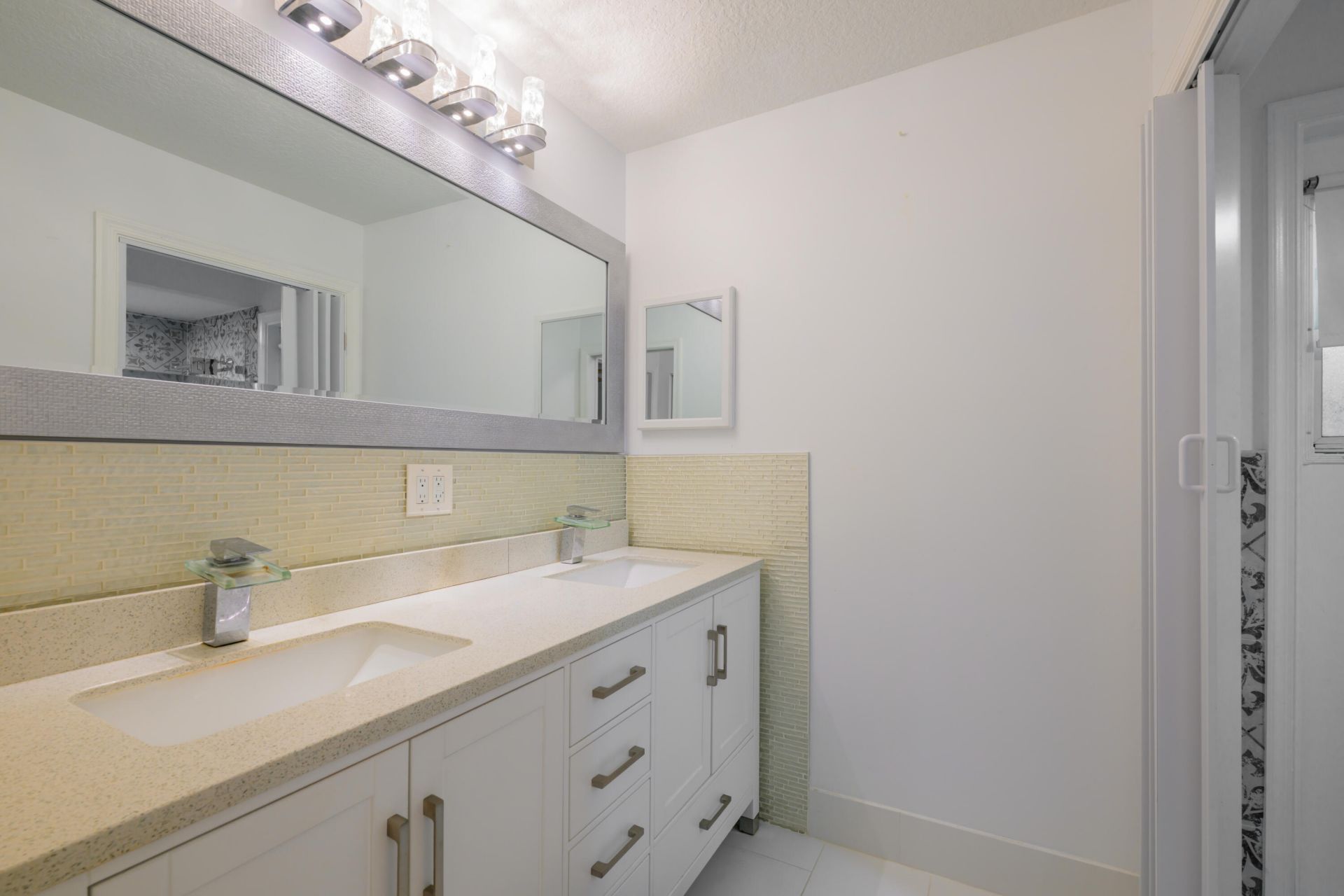 221 Cypress Trace, Royal Palm Beach, FL 33411 Photo