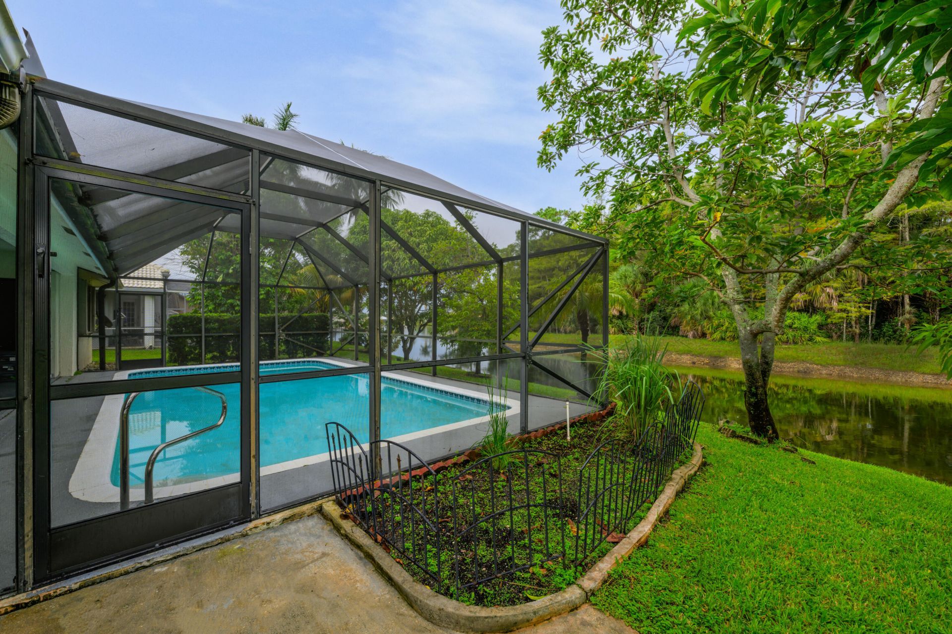 221 Cypress Trace, Royal Palm Beach, FL 33411 Photo