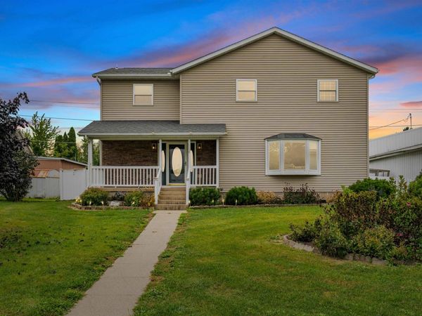 306 S Monroe Street, Garnavillo, IA 52049