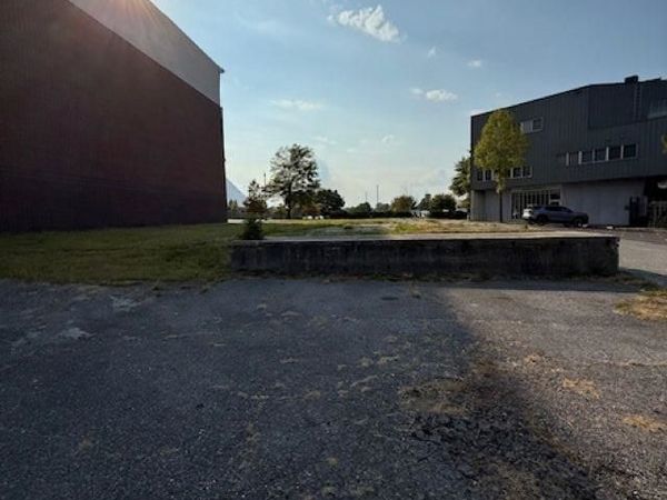 430 N FRONT ST, Memphis, TN 38103