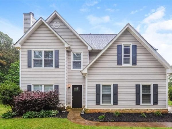 6201 Southport Drive S, Flowery Branch, GA 30542