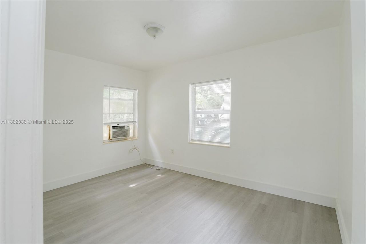 7021 NW 4th Ct, Unit 1, Miami, FL 33150 Photo