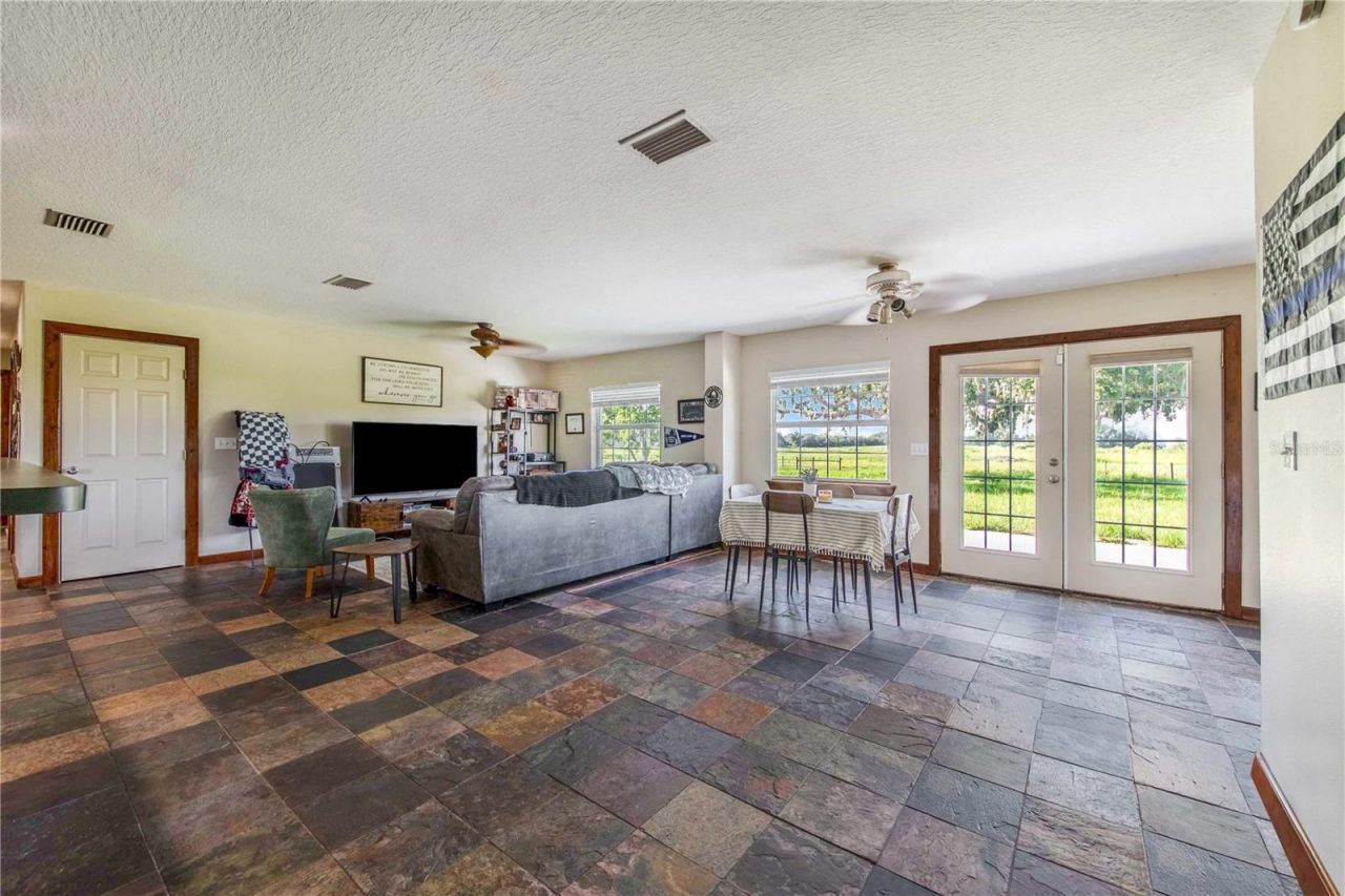 6631 Lake Hatchineha Road, Haines City, FL 33844 Photo