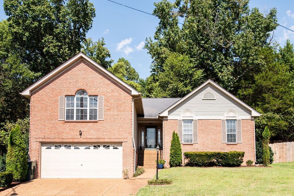 2336 Willesden Green Ct, Hermitage, TN 37076 Main Photo