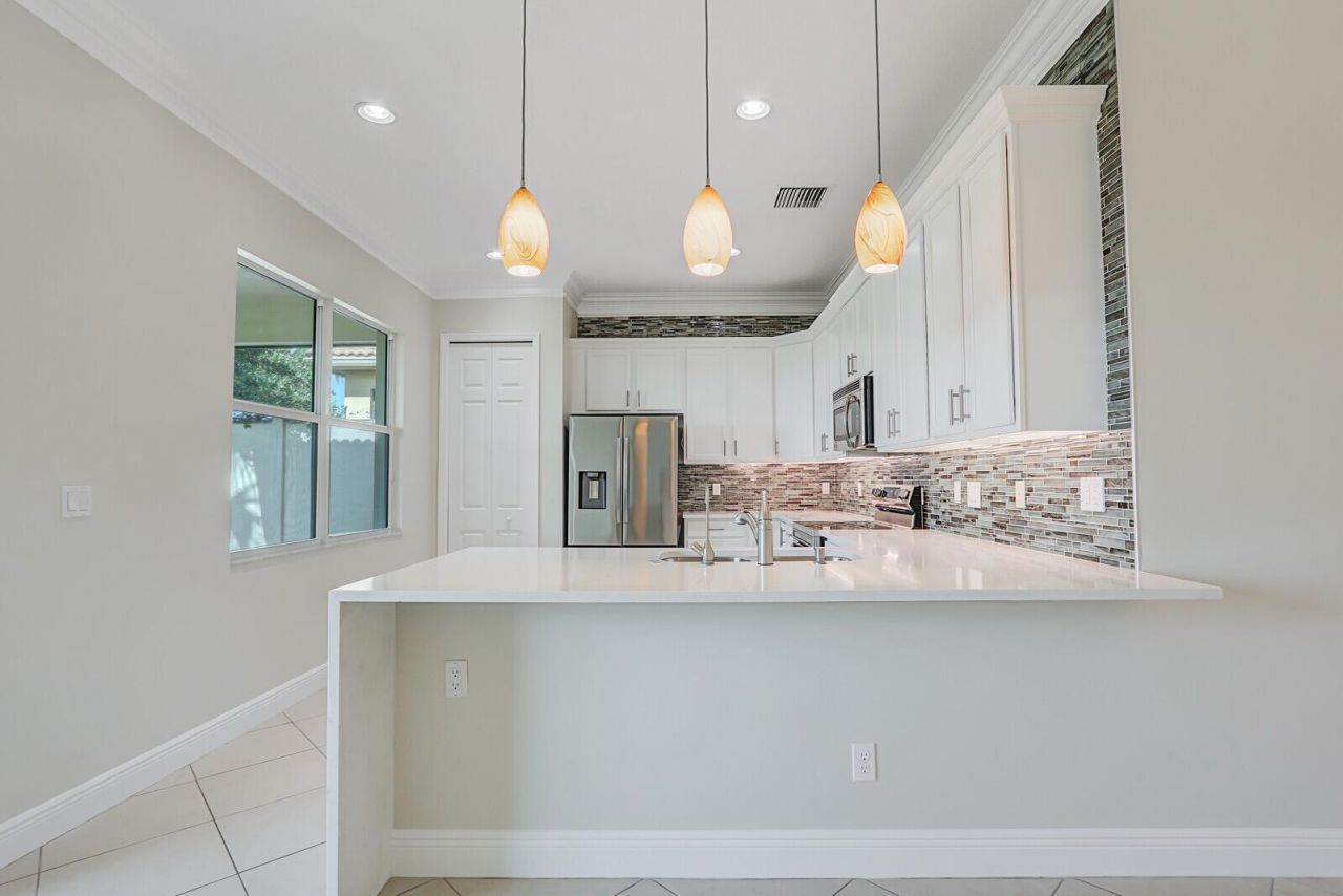 10007 SW Ambrose Way, Port Saint Lucie, FL 34986 Photo