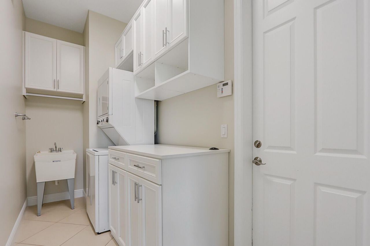 10007 SW Ambrose Way, Port Saint Lucie, FL 34986 Photo