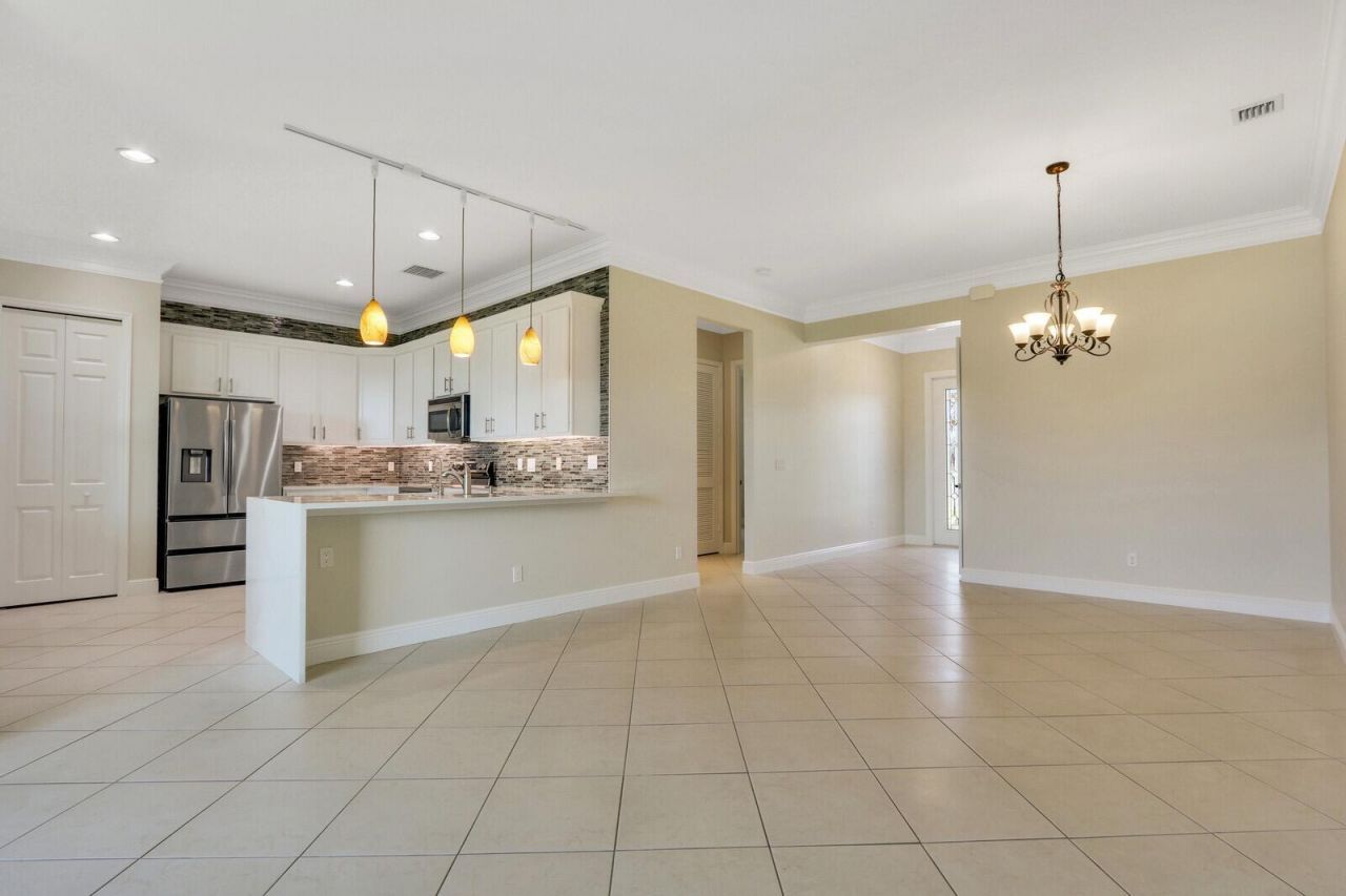 10007 SW Ambrose Way, Port Saint Lucie, FL 34986 Photo