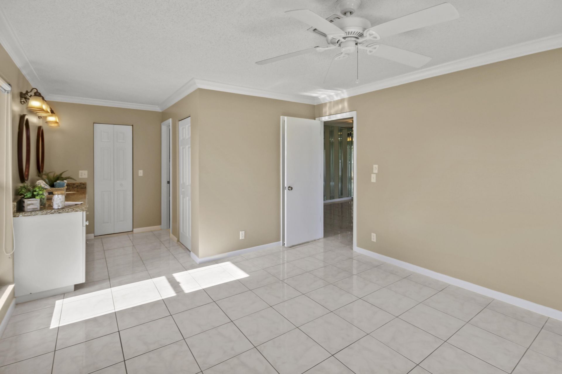 1421 NW 20th 204 Avenue, Unit 204, Delray Beach, FL 33445 Photo