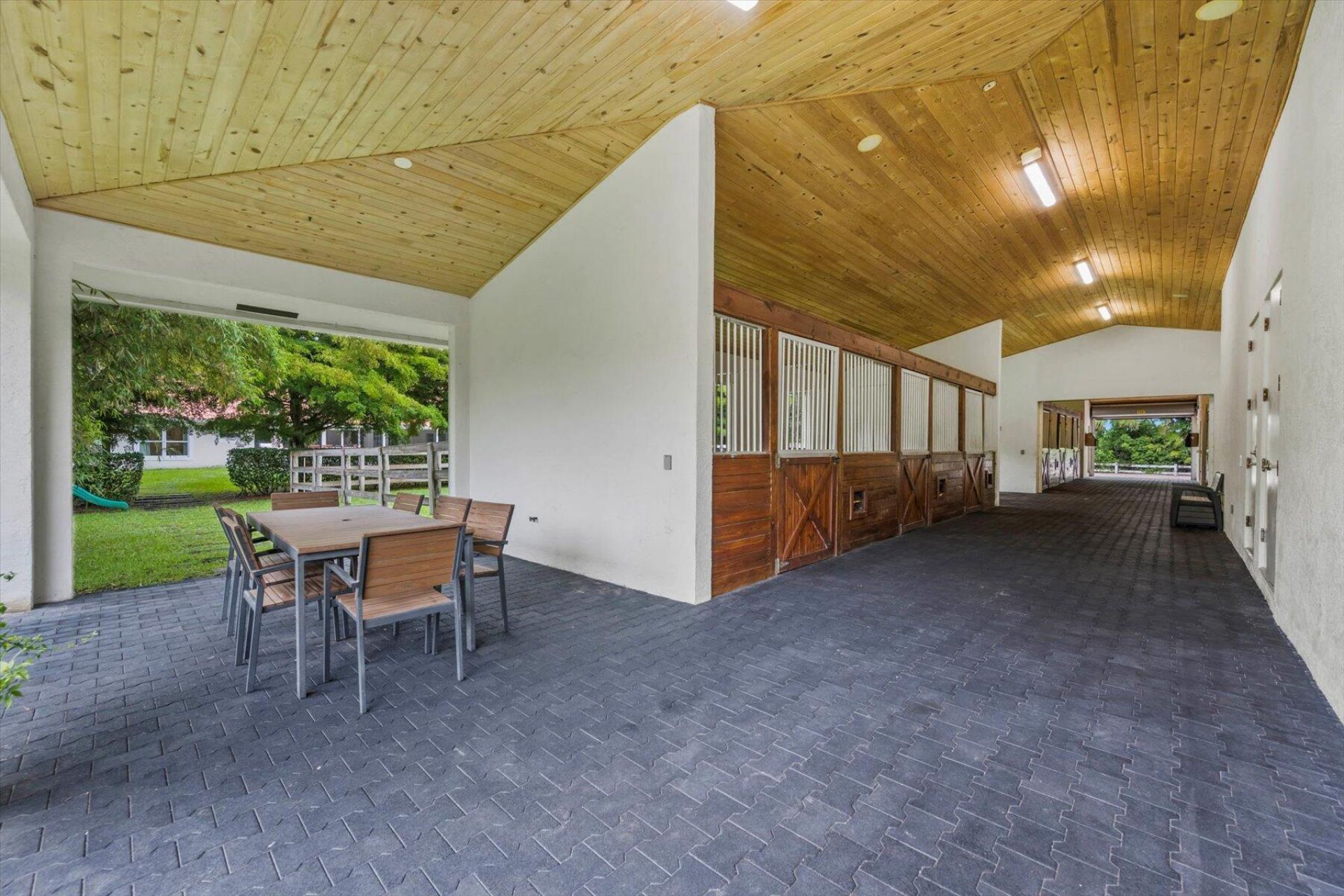 2439 Appaloosa Trail, Wellington, FL 33414 Photo