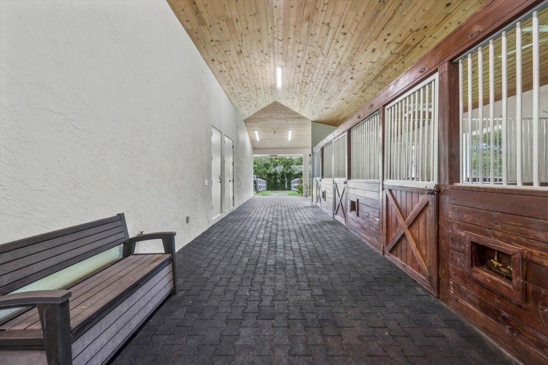 2439 Appaloosa Trail, Wellington, FL 33414 Photo