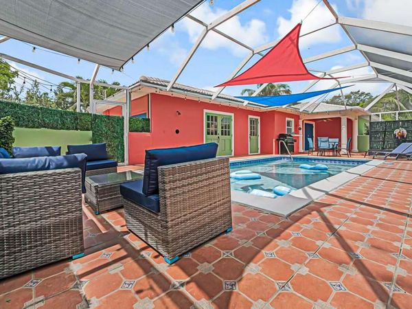 532 N Palmway, Lake Worth Beach, FL 33460