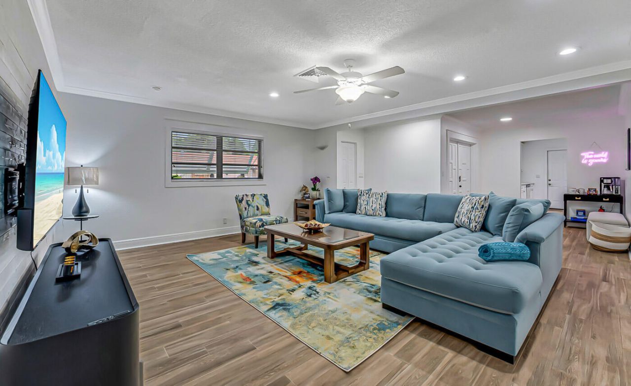 532 N Palmway, Lake Worth Beach, FL 33460 Photo