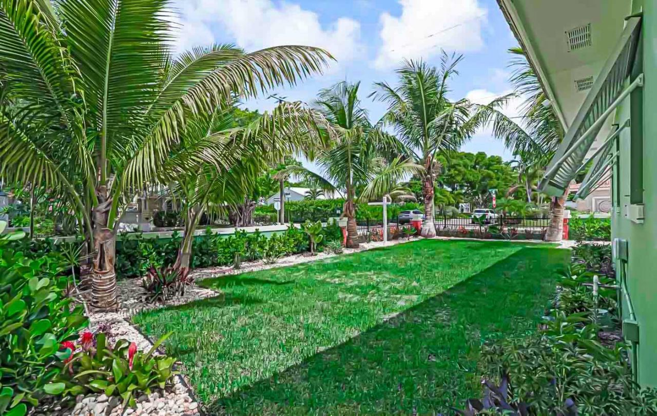 532 N Palmway, Lake Worth Beach, FL 33460 Photo