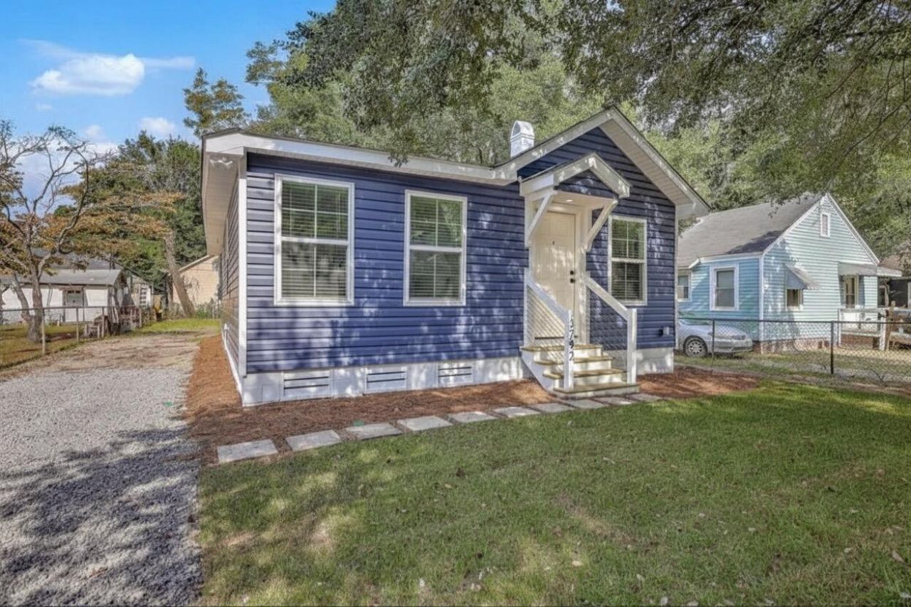 3792 Walnut Street Photo 2