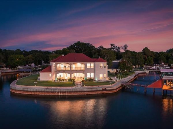 241 Loon Bay Drive, Gun Barrel City, TX 75156