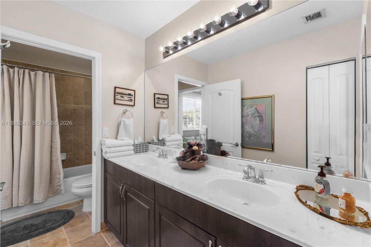 7702 Paddock Pl, Unit 7702, Davie, FL 33328 Photo