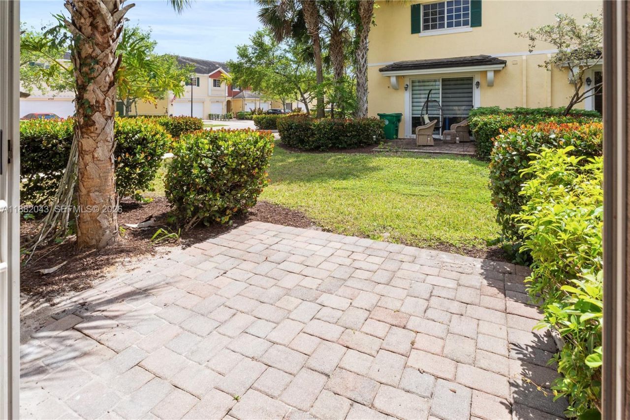 7702 Paddock Pl, Unit 7702, Davie, FL 33328 Photo