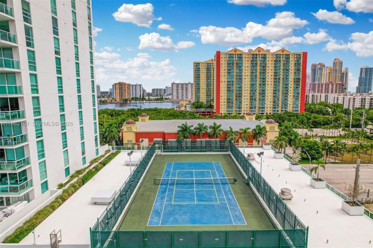 400 Sunny Isles Blvd, Unit 920, Sunny Isles Beach, FL 33160 Photo