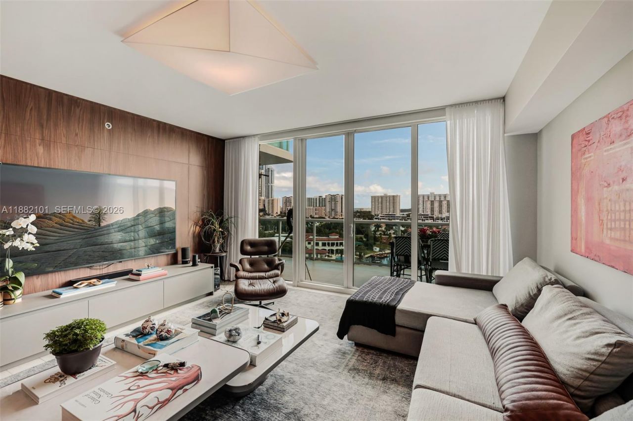 400 Sunny Isles Blvd, Unit 920, Sunny Isles Beach, FL 33160 Photo