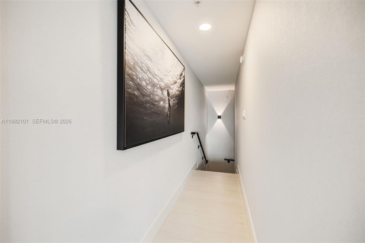 400 Sunny Isles Blvd, Unit 920, Sunny Isles Beach, FL 33160 Photo