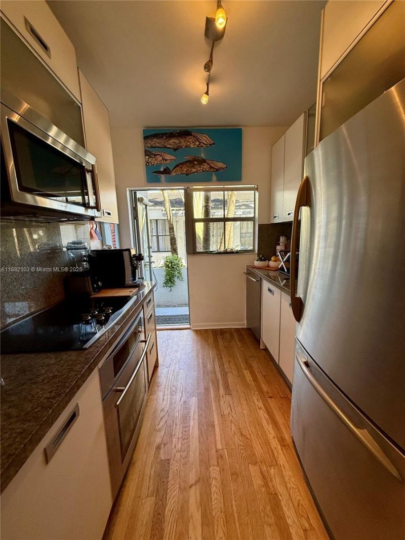 1600 Michigan Ave, Unit 1, Miami Beach, FL 33139 Photo