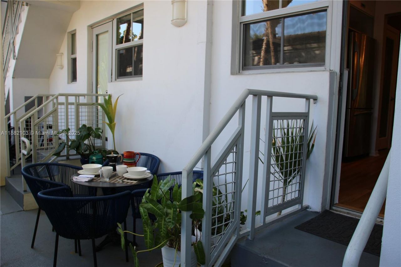 1600 Michigan Ave, Unit 1, Miami Beach, FL 33139 Photo