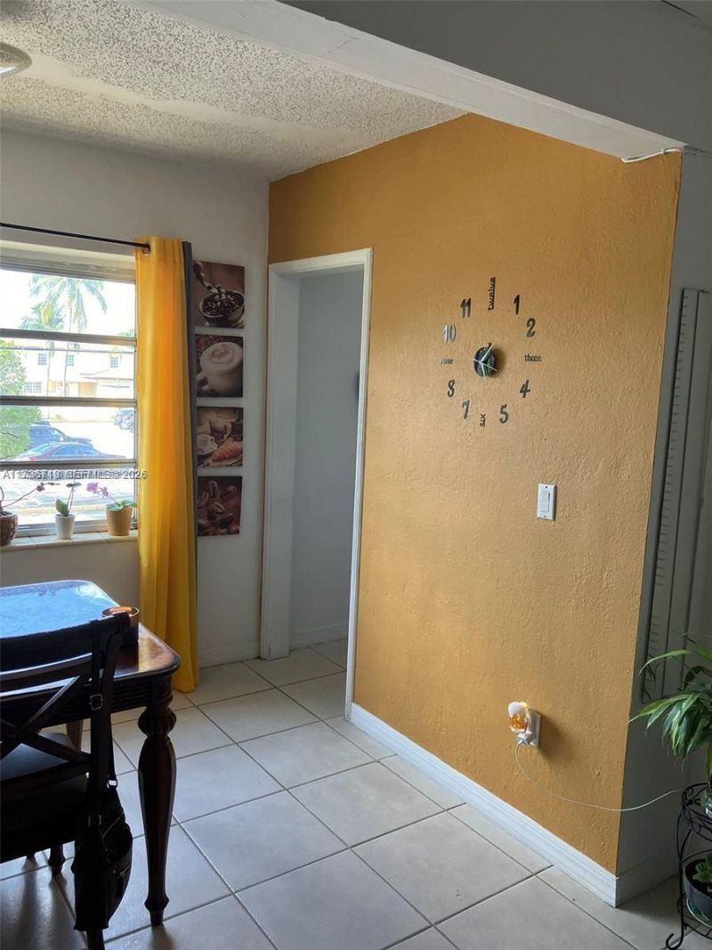 383 E 4th Ave, Unit 8, Hialeah, FL 33010 Photo