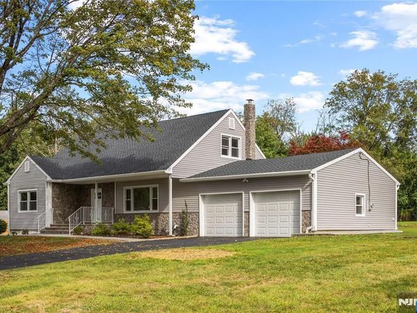 14 Kim Lane, Washington Township, NJ 07840