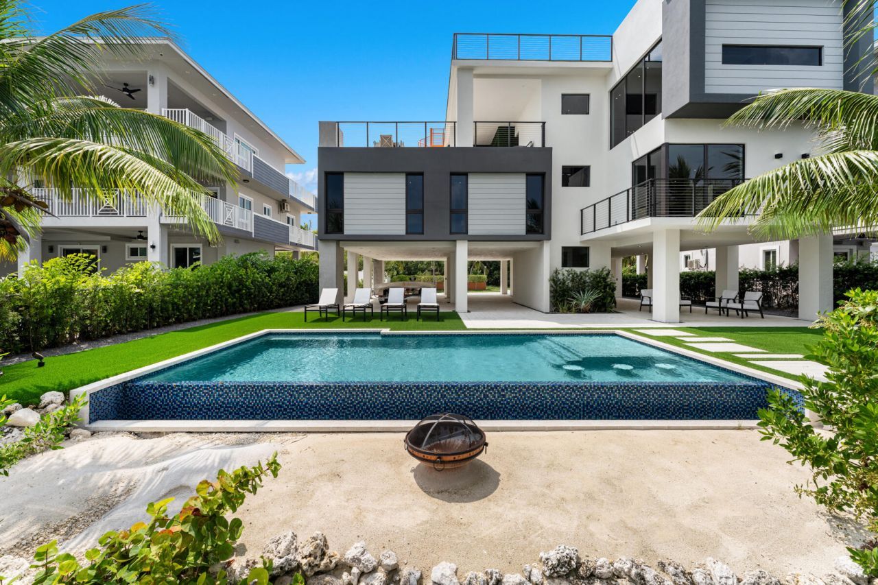 64 Andros Road, Key Largo, FL 33037 Photo