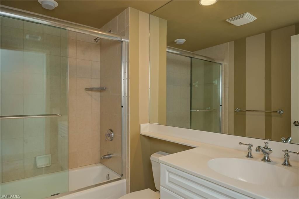 445 Cove Towers Dr, Unit 304, Naples, FL 34110 Photo