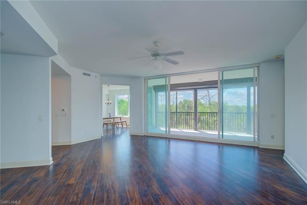445 Cove Towers Dr, Unit 304, Naples, FL 34110 Photo