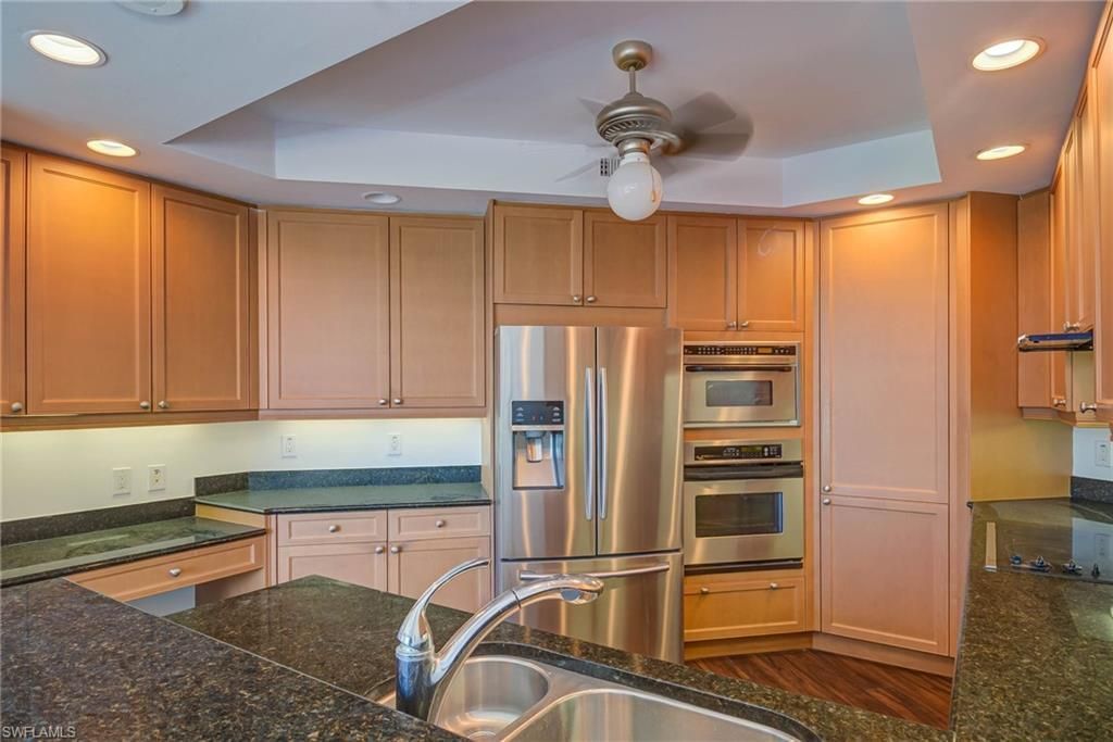 445 Cove Towers Dr, Unit 304, Naples, FL 34110 Photo