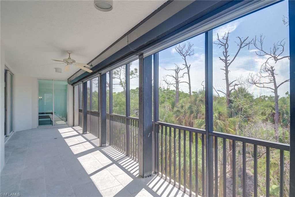 445 Cove Towers Dr, Unit 304, Naples, FL 34110 Photo