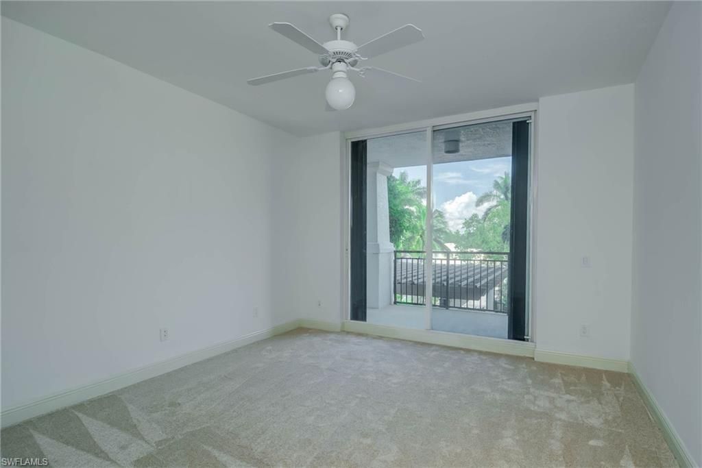 445 Cove Towers Dr, Unit 304, Naples, FL 34110 Photo