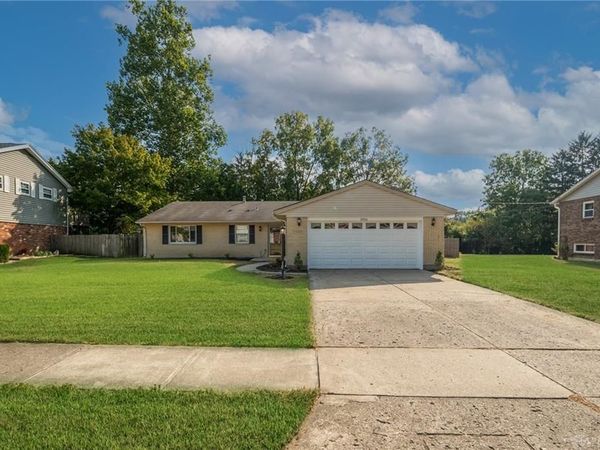 2816 Corlington Drive, Dayton, OH 45440