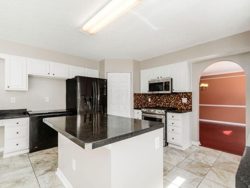 3902 Rivers Run Drive, Lewis Center, OH 43035 Photo 20