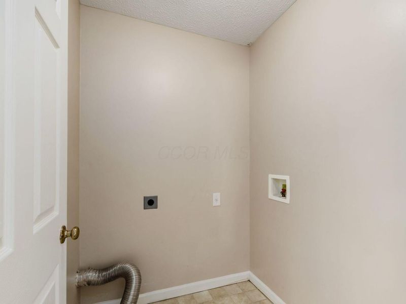 3902 Rivers Run Drive, Lewis Center, OH 43035 Photo 29