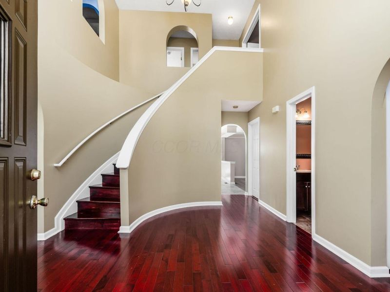 3902 Rivers Run Drive, Lewis Center, OH 43035 Photo 5