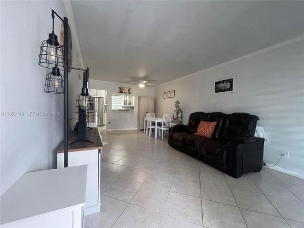 5387 SW 40th Ave, Unit 103, Dania Beach, FL 33314