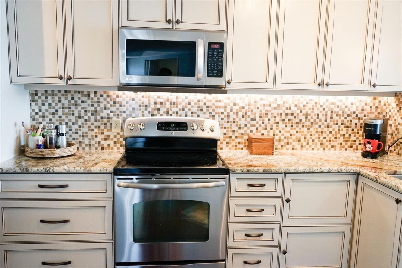 5151 Isla Key Boulevard S, Unit 418, Saint Petersburg, FL 33715 Photo