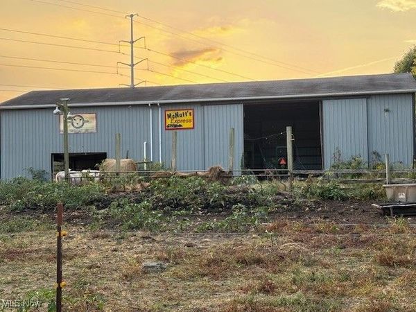 4187 Avalon Road NW, Carrollton, OH 44615