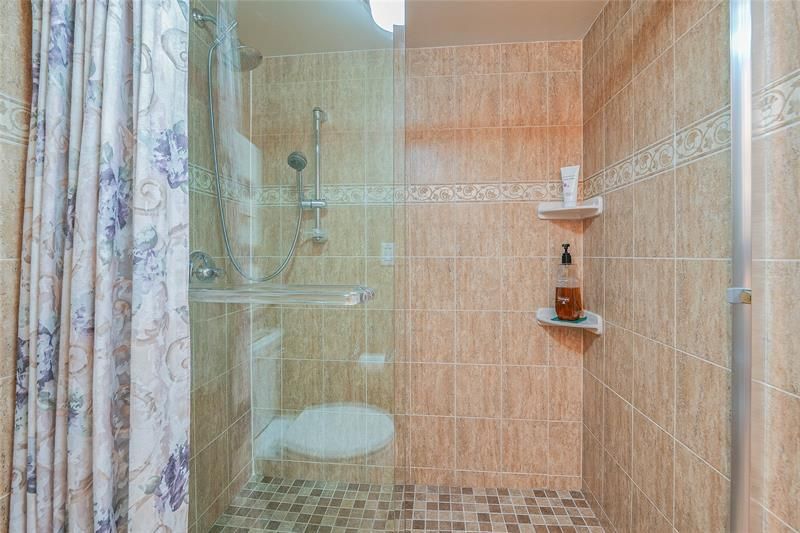 3650 Environ Boulevard, Unit 401, Lauderhill, FL 33319 Photo