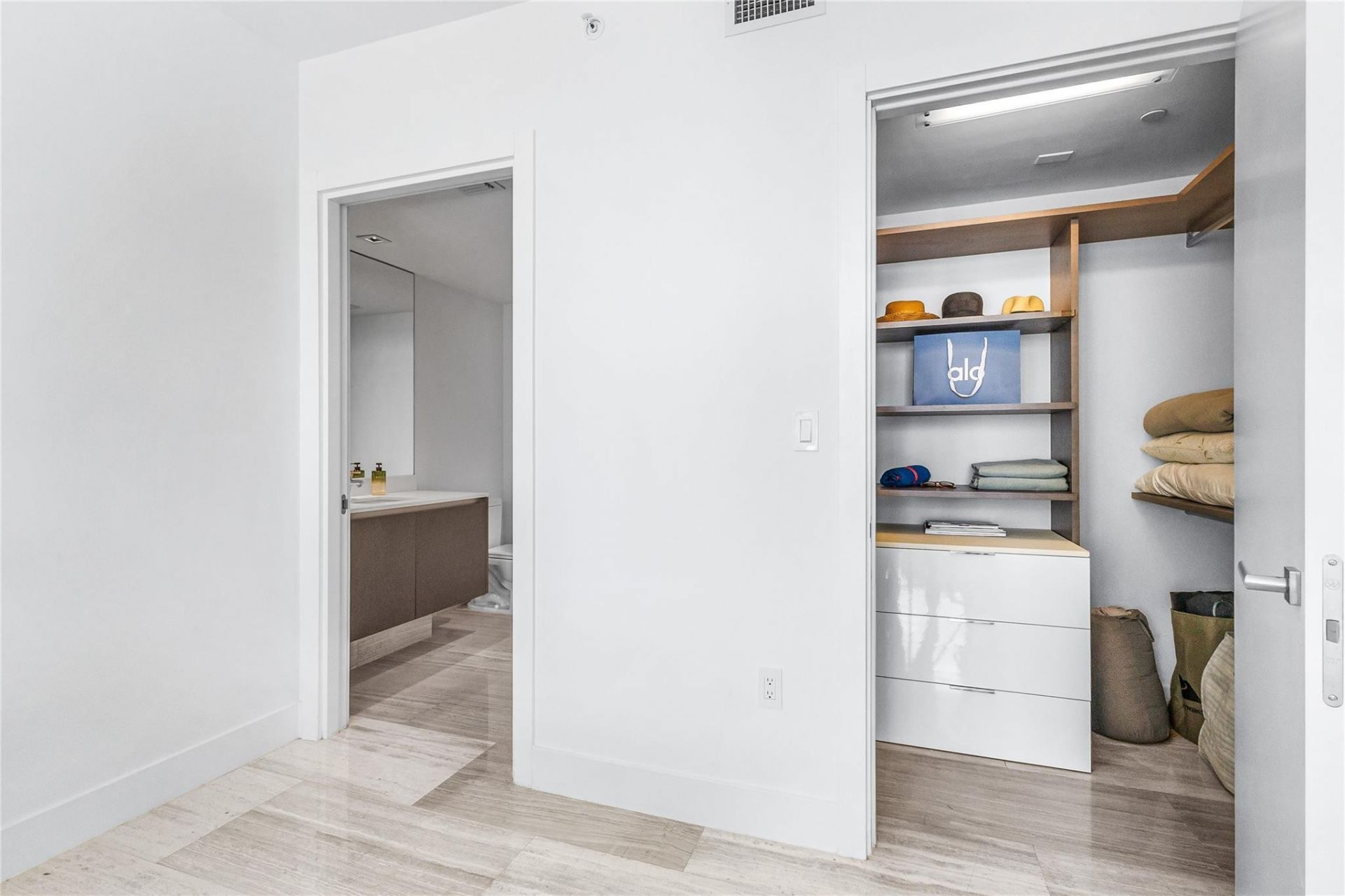 1451 Brickell Avenue, Unit 1201, Miami, FL 33131 Photo